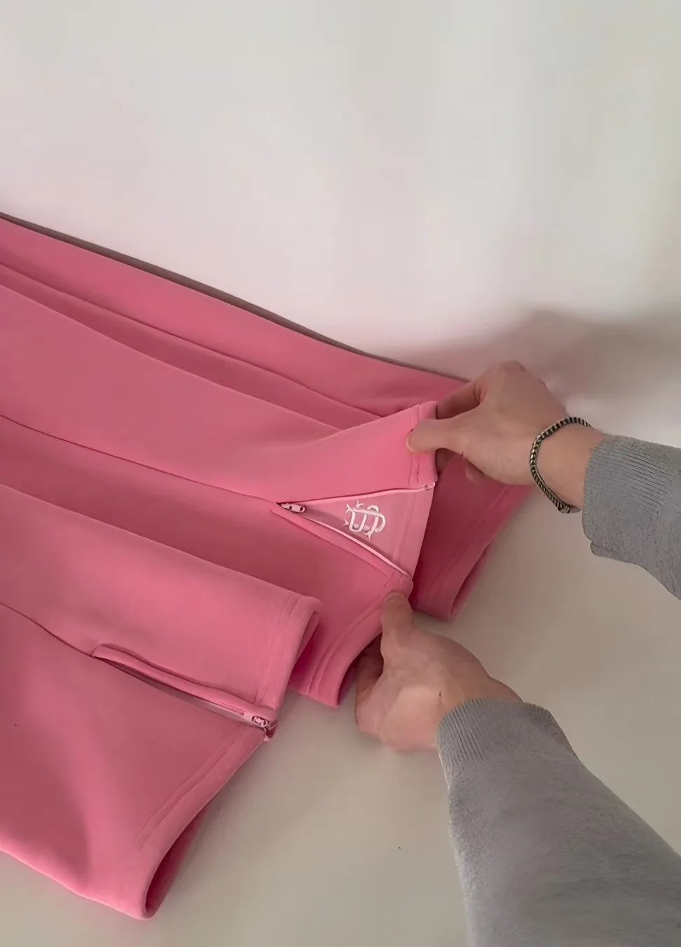 Officialz Y2K Wide-Leg Joggers